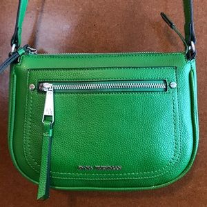 Green crossbody bag